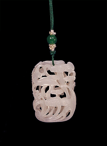 Reverse: Birds and lingzhi white nephrite pendant.