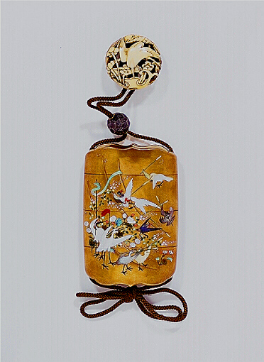 Birds in Battle Gold Inro with ivory manju