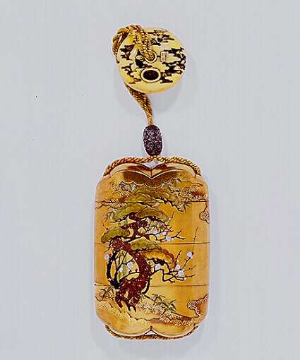 Reverse: The three friends inro with ivory manju