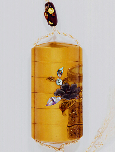 Close-Up: Bamboo and Prunus Inro with metal and gold ojime