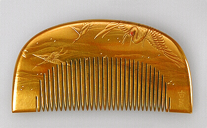 Reverse: Lacquer Crane Comb